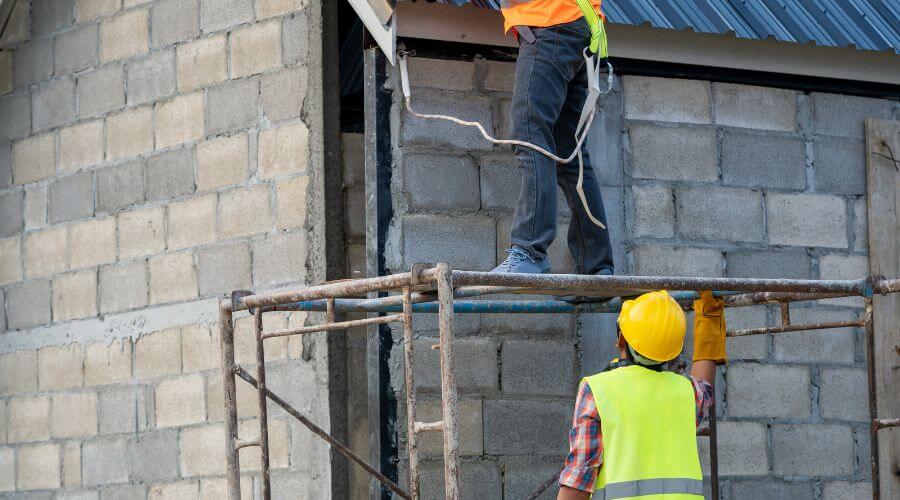 Professional residential roofers in Artesia, CA